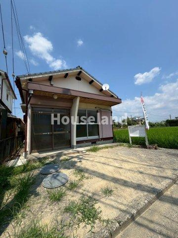 西大井戸建の駐車場