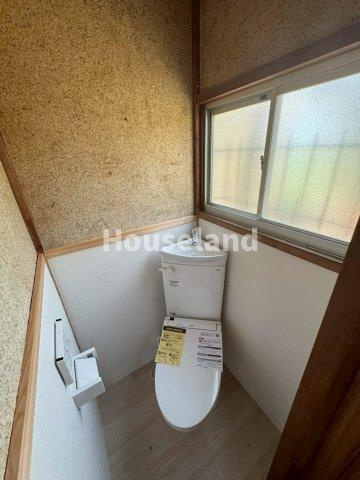 西大井戸建のトイレ