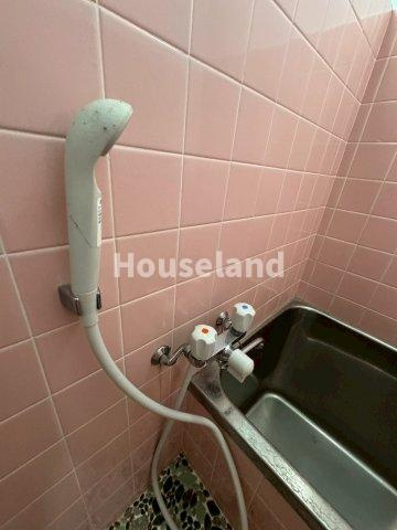 西大井戸建の浴室