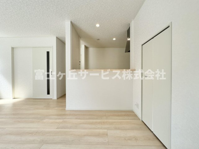 【キッチン】 | 静岡市葵区竜南3丁目 2期 新築一戸建て 3号棟 | キッチン正面です