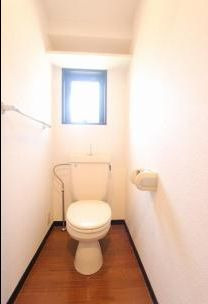 ピュアドーム高宮ロイヤルズのトイレ