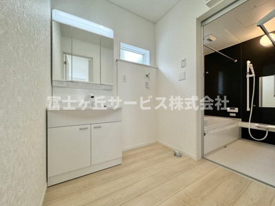 【脱衣所】 | 静岡市葵区竜南3丁目 2期 新築一戸建て 6号棟 | 脱衣場です