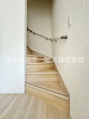 【その他】 | 静岡市葵区竜南3丁目 2期 新築一戸建て 6号棟 | 階段です
