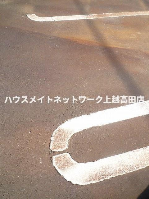 カーサ　ミニョンの駐車場|消雪付駐車場