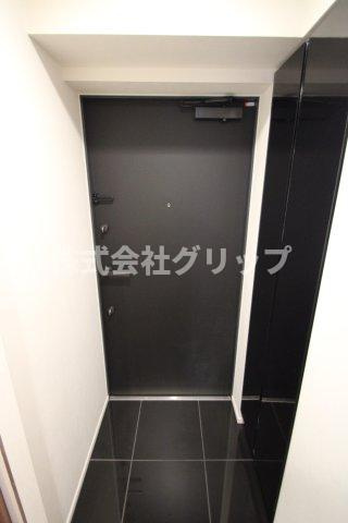 マキシヴ阪東橋ツインイーストの玄関