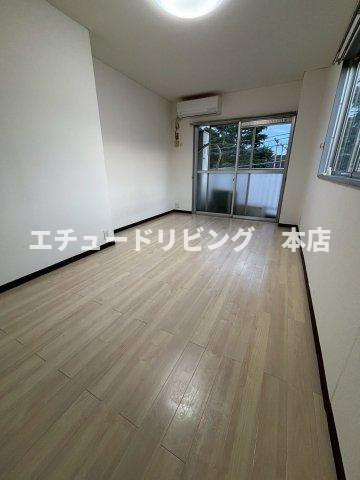 東和マンションの居間・リビング