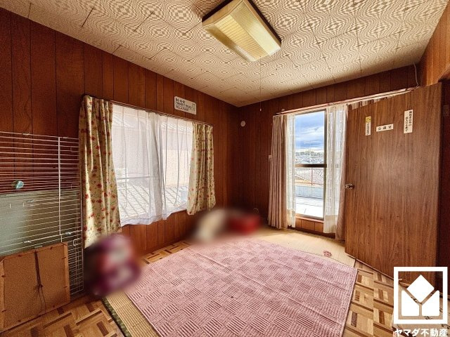 宇治市木幡南山の洋室