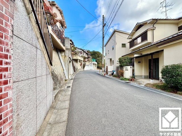 宇治市木幡南山の前面道路含む現地写真