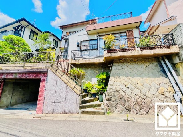 宇治市木幡南山の外観