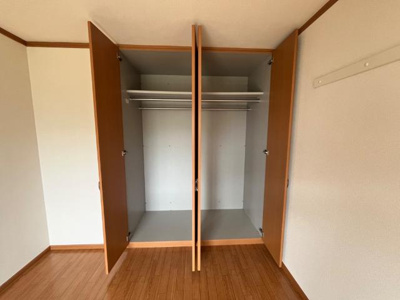 【収納】 | ガーデンヒルズ | 南側洋室収納
