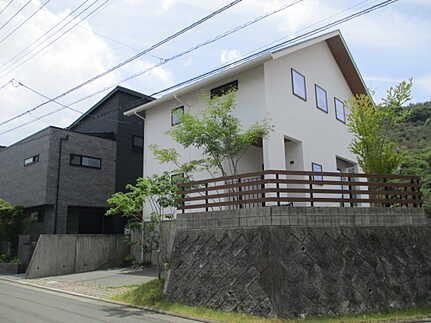 広島市佐伯区石内北３丁目 