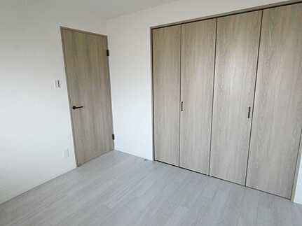 ファミール広島A棟の洋室