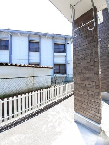 ノイ・フロイデＢのバルコニー|落ち着いた時間を過ごせるバルコニーです