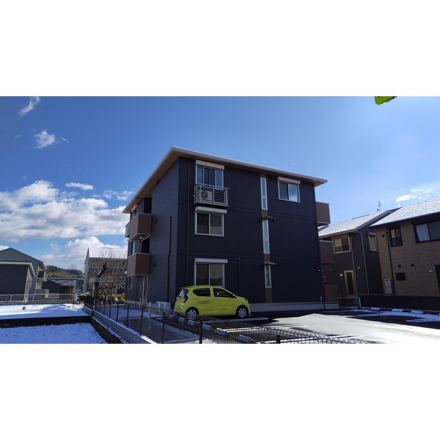 岐阜市長良井田のアパートの外観