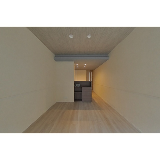 岐阜市長良井田のアパートの居間・リビング