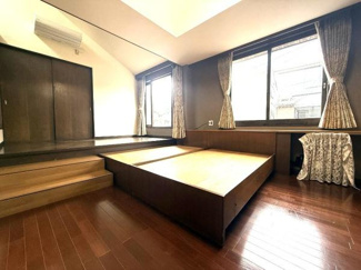 【洋室】 | ２階洋室１１帖