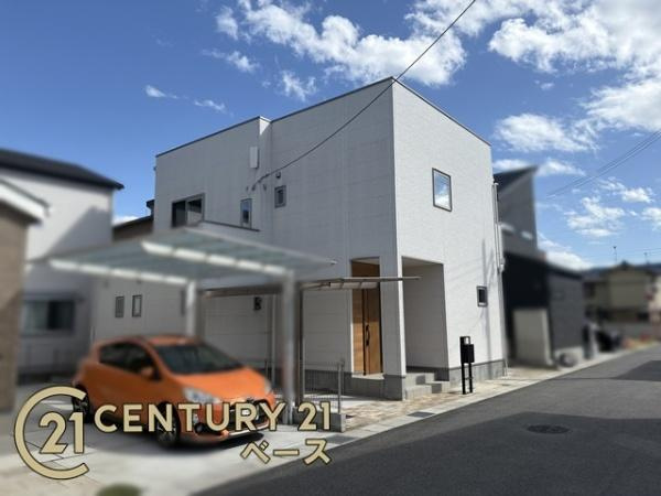 大和高田市中今里町　一戸建の駐車場|■現地撮影写真■駐車スペース２台分完備！