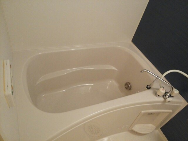 アーデン西浜　Ⅲの浴室