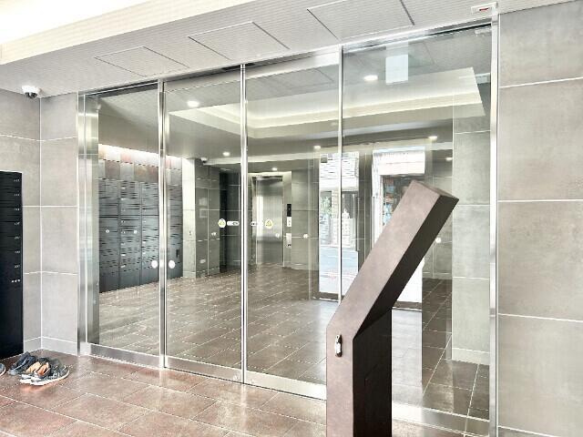 プレール・ドゥーク菊川のエントランス| 