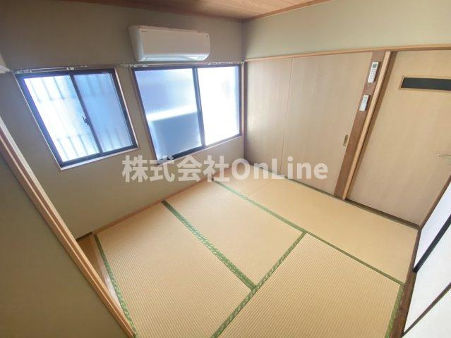 西山本町5丁目貸家２階建ての和室
