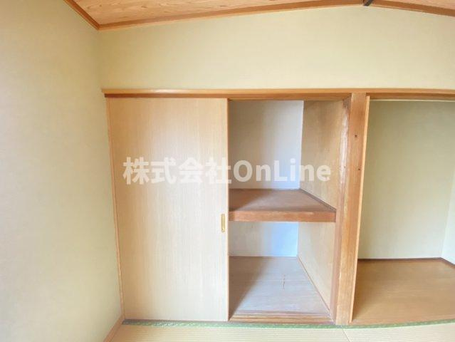 西山本町5丁目貸家２階建ての収納