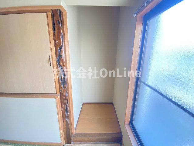 西山本町5丁目貸家２階建てのその他