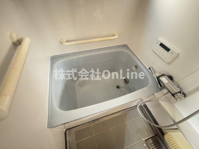 西山本町5丁目貸家２階建ての浴室