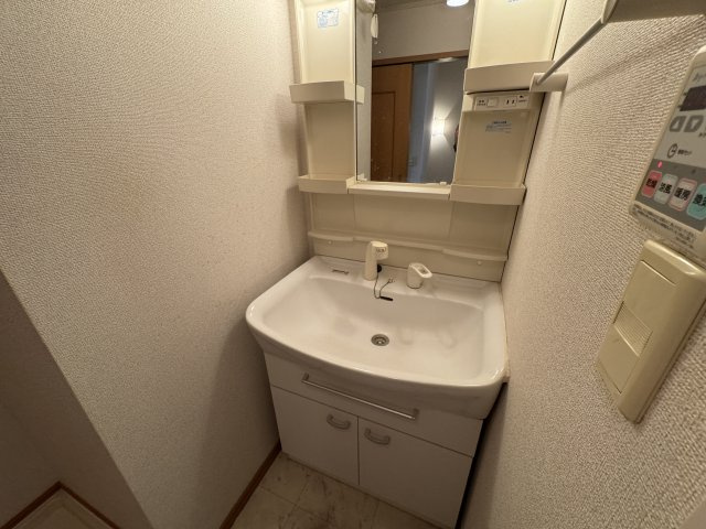 アンジュの独立洗面台