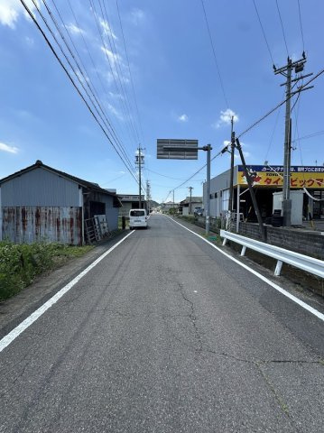土地　東新町3丁目の前面道路含む現地写真