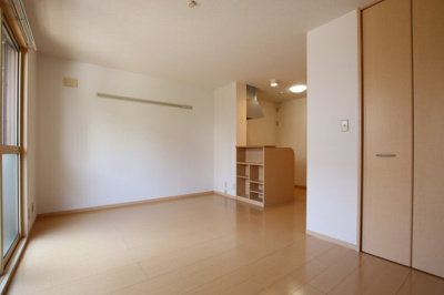 【洋室】 | リヴェール日置