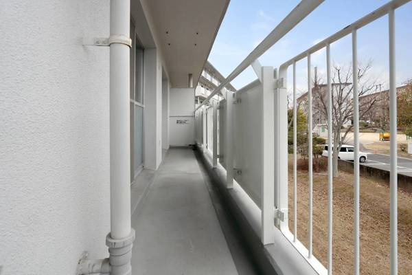 三木市志染町西自由が丘２丁目の賃貸マンションのバルコニー|ビレッジハウスの同一物件・同一タイプの間取りの写真です