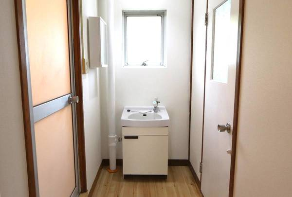 ビレッジハウス志染11号棟の洗面所|ビレッジハウスの同一物件・同一タイプの間取りの写真です