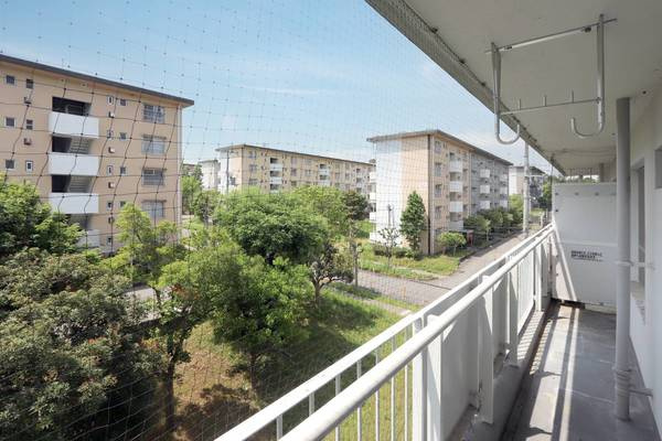 ビレッジハウス志染12号棟のバルコニー|ビレッジハウスの同一物件・同一タイプの間取りの写真です