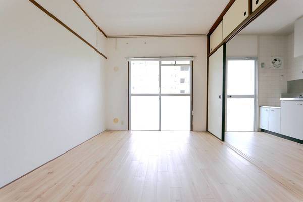 ビレッジハウス志染12号棟の居間・リビング|ビレッジハウスの同一物件・同一タイプの間取りの写真です