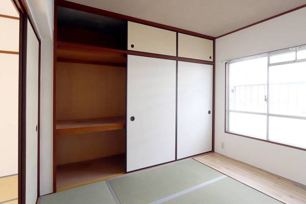 ビレッジハウス志染16号棟の収納|ビレッジハウスの同一物件・同一タイプの間取りの写真です