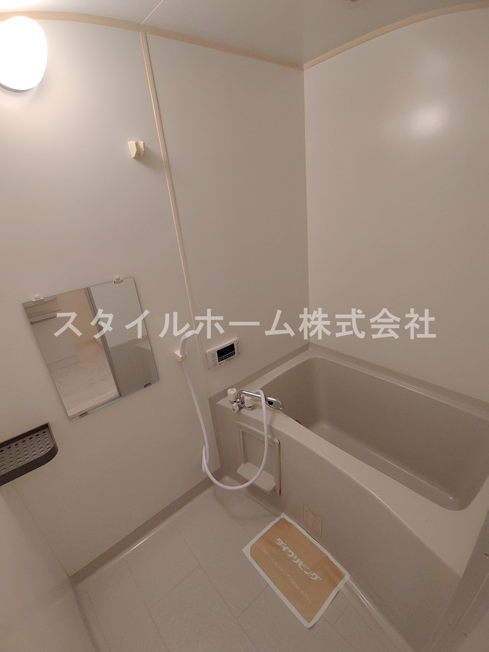 ヴィライン若宮の浴室|別部屋写真です。