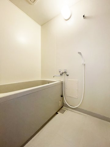 モア　ルフランの浴室