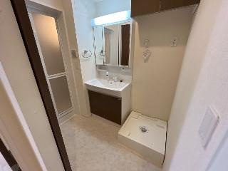 日高市上鹿山マンション新築工事の洗面所|洗髪洗面化粧台（イメージ）