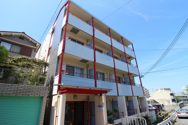 モンテメール学園前の外観