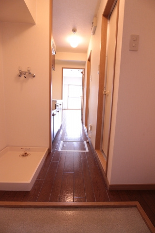 アートプラザ神戸西の玄関