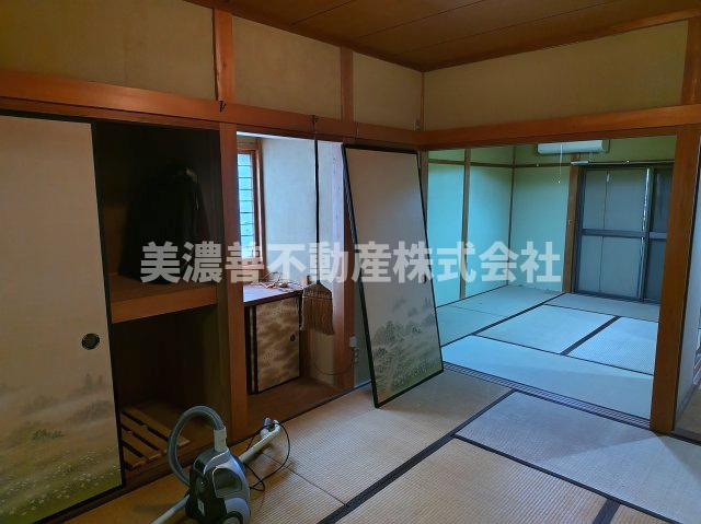 ６５６６４　各務原市尾崎北町中古戸建ての和室