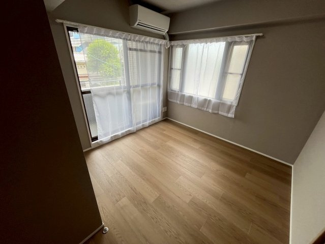 ドムスアシヤの居間・リビング