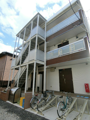 【外観】 | リブリ・白子 | 落ち着いた雰囲気の外観です