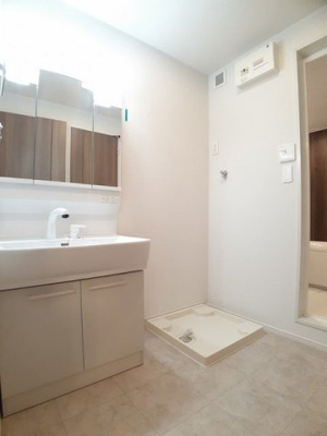 【洗面所】 | パラディ | コンパクトで使いやすい洗面所