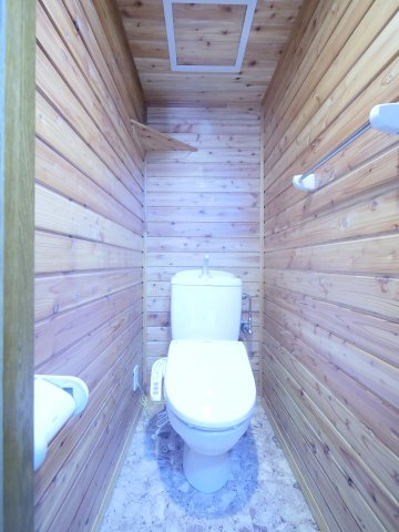 カーサソラーレのトイレ|※写真は別の部屋のものです。