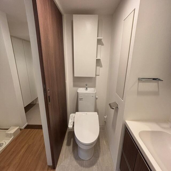 【トイレ】 | ※写真は同タイプ住戸です。 