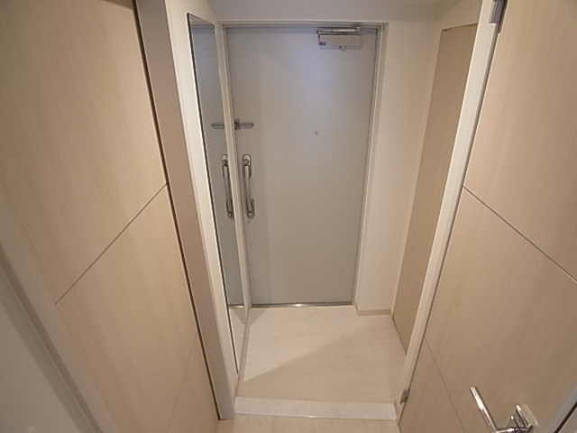 神戸市長田区東尻池町２丁目の賃貸マンションの玄関|シューズボックス付き玄関