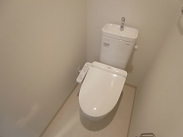 神戸市長田区東尻池町２丁目の賃貸マンションのトイレ|ウォシュレット付