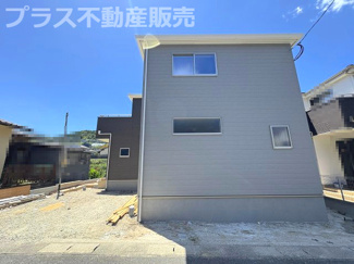 【外観】 | 現地写真。同じ物件を見るなら、プラス不動産販売にお任せ下さい。