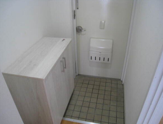 リバーサイドハイツの玄関